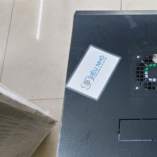 Tủ Rack 9U D500 màu đen, loại có bánh xe