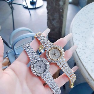 ĐỒNG HỒ NỮ CHÍNH HÃNG MỚI NHẤT FUNMEI F00 FULL ĐÁ PHA LÊ ĐI KÈM TEM KÍCH HOẠT ĐIỆN TỬ