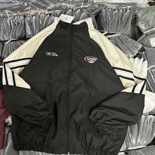 Áo khoác dù phối màu ,logo thêu. Chất dù xịn 2 lớp , có 2 size l và xl , thun lai . giá sỉ - giá bán buôn