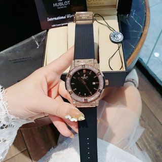 SALE NHANH ĐỒNG HỒ NAM NỮ MỚI NHẤT CAO CẤP HUB MÁY PIN NHẬT DÂY CAO SU VIỀN VUÔNG