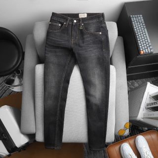Quần Jean nam. Chất jean co giãn- dày dặn Mền mịn.