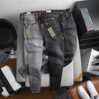 Quần Jean nam. Chất jean co giãn- dày dặn Mền mịn.