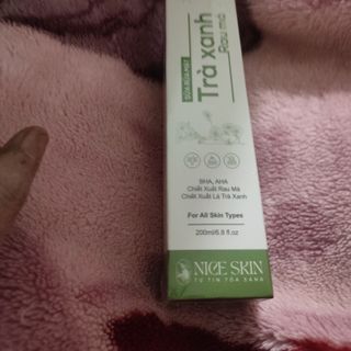 Sữa rửa mặt trà xanh rau má
