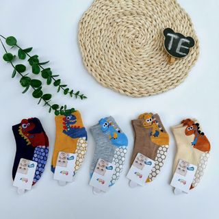 Tất trẻ em siêu đẹp chống chơn