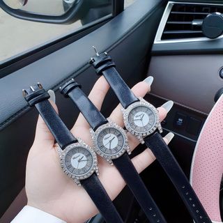 XẢ KHO ĐỒNG HỒ NỮ THỜI TRANG HOT TREND CHOPA NGỌC TRINH DÂY DA VIỀN HỘT