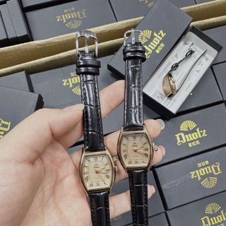 Đồng hồ hộp đen