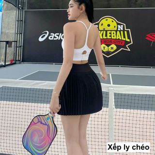 lô chân váy đã xong 2 màu đen và trằng size ML