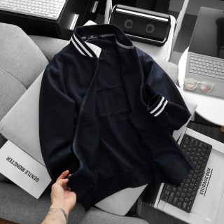 BOMBER nam.  Chất PC dày đanh mịn, có lớp lót trong  LOGO in cao cấp