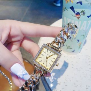 ĐỒNG HỒ NỮ THỜI TRANG HOT TREND GUE S XÍCH MẶT VUÔNG VIỀN HỘT