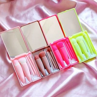 Bộ 5 Món Cọ Trang Điểm Make Up Mini Có Gương