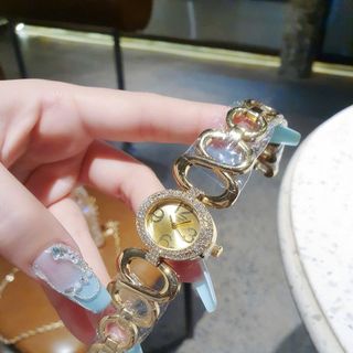 ĐỒNG HỒ NỮ THỜI TRANG HOT TREND TISOT DÂY LẮC MẶT OVAN MỚI