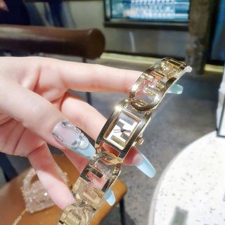 ĐỒNG HỒ NỮ THỜI TRANG HOT TREND FENZI DÂY LẮC LOGO