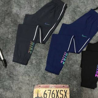 Quần jogger nam 
Chất liệu: dù
Size: MLXLXXL
