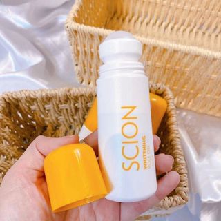 Lăn khử mùi Scion Nuskin Pure White Roll On 75ml của Mỹ.
