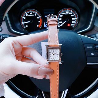 ĐỒNG HỒ NỮ CAO CẤP MỚI NHẤT HEMES DÂY DA MẶT TIA NIỀNG TRƠN BẠC