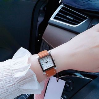 ĐỒNG HỒ NỮ CAO CẤP MỚI NHẤT HEMES DÂY DA MẶT TIA NIỀNG TRƠN BẠC