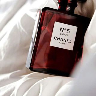 NƯỚC HOA NỮ CHANELNO.5 BẢN ĐỎ EAU DE PARFUM -100ML