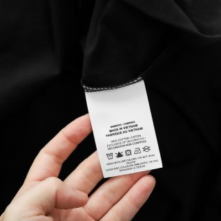 Áo thun nam. Chất vải cotton 4 chiều, thấm hút mồ hôi tốt.