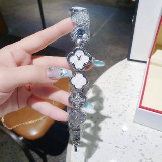 ĐỒNG HỒ NỮ THỜI TRANG HOT TREND VAN CLEF DÂY LẮC CỎ 4 LÁ
