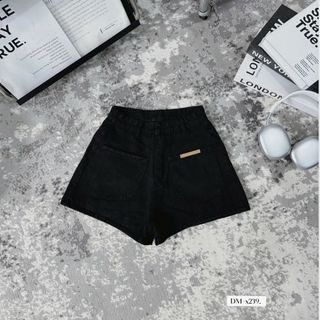 Quần sort jean nữ ngắn túi phối logo - Như Ý Boutique