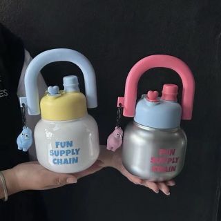 Bình nước Fun Supply Tay To Tim cầm cực yêu 650ml ( Hàng Giá Tận Xưởng )