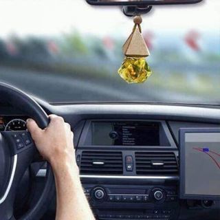 TINH DẦU CHANH SẢ TREO XE