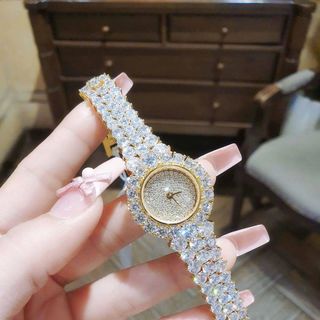 SET ĐỒNG HỒ NỮ CHÍNH HÃNG MỚI NHẤT FUNMEI F00 FULL ĐÁ PHA LÊ ĐI KÈM DÂY CHUYỀN XOÀN VÀ TEM KÍCH HOẠT ĐIỆN TỬ