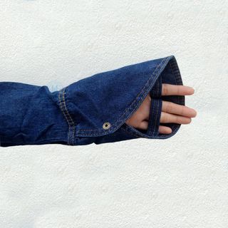 Áo khoác chống nắng Jean loại cao cấp có mũ che, túi trong và tay áo dài qua ngón
