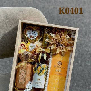 Set Quà Tết Dạng Khay Bốn Màu Cực Xịn