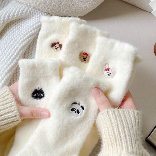 Set 5 Đôi Tất Cao Cổ Len Lông Cừu Dày Dặn Siêu Ấm Phối Họa Tiết Biểu Cảm Cute