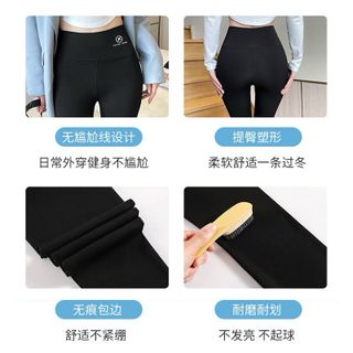 Quần legging mịn.