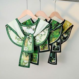 Khăn mặc áo sơ mi