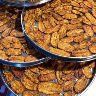 ĐẶC SẢN VIỆT: CHUỐI XIÊM SẤY MẬT ONG TỰ NHIÊN 500G - WINNIE HOUSE