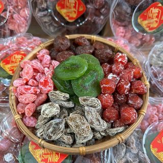 Ô MAI XÍ MUỘI MIX NGŨ VỊ - CHUA CAY MẶN NGỌT 500G - WINNIE HOUSE