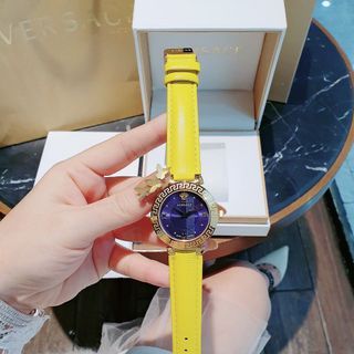 XẢ KHO ĐỒNG HỒ NỮ CAO CẤP MỚI NHẤT VERS DÂY DA MẶT TRÒN HOA VĂN