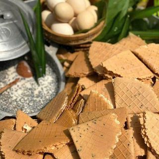 BÁNH KẸP NƯỚNG TRUYỀN THỐNG NHÀ LÒ, MỘT BẦU TRỜI TUỔI THƠ 300G - WINNIE HOUSE