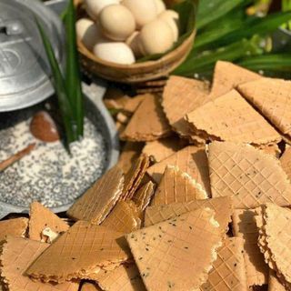 BÁNH KẸP NƯỚNG TRUYỀN THỐNG NHÀ LÒ, MỘT BẦU TRỜI TUỔI THƠ 300G - WINNIE HOUSE