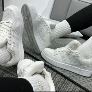 GIÀY THỂ THAO SNEAKER NỮ SÀNH ĐIỆU HOTTREND, LƯỠI GÀ, SIÊU NHẸ, ĐẾ 3CM GLOBULI - PIPI STORE