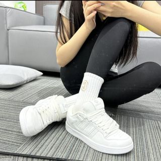 GIÀY THỂ THAO SNEAKER NỮ SÀNH ĐIỆU HOTTREND, LƯỠI GÀ, SIÊU NHẸ, ĐẾ 3CM GLOBULI - PIPI STORE
