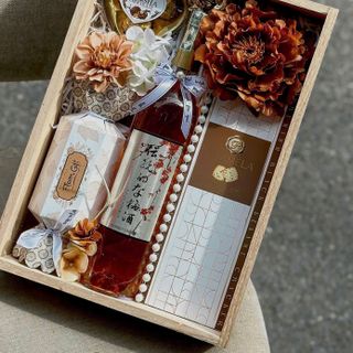 Set Quà Tết Dạng Khay Bốn Màu Cực Xịn