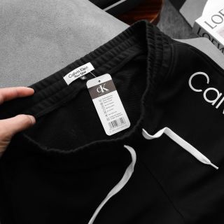 Short 100% cotton Chất da cá xịn dày dặn mịn mát. Vải bo đồng chất, đồng màu Size : S M L XL 2XL /12221/8c 4 màu / ri 32c