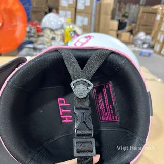 Nón bảo hiểm gấu dâu HÀNG CAO CẤP Lòng Thêu Logo, Tem Mạc Đầy Đủ , Lót Xốp 45GR Dày Dặn Đạt Chuẩn
