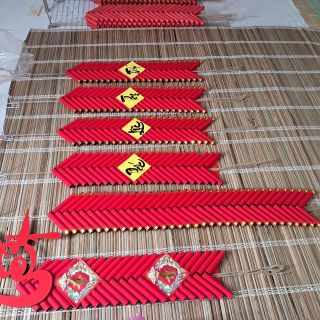 Pháo giấy trang trí Tết