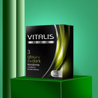 Bao Cao Su Vitalis Glow In The Dark Có Hạt Nóng, Bcs Siêu Mỏng Gel Bôi Trơn, Độ Rộng 53mm (Hộp 3C)