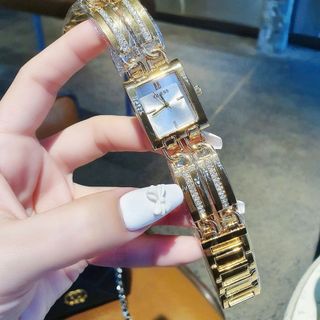 ĐỒNG HỒ NỮ THỜI TRANG HOT TREND GUE S KIỀNG MẶT VUÔNG
