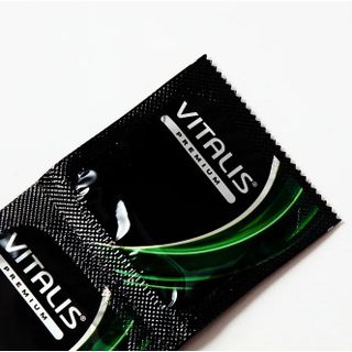 [Giá Sỉ] Bao Cao Su Gân Gai Có Hạt Nóng Vitalis Glow In The Dark 53mm, Bcs Siêu Mỏng, Kéo Dài Thời Gian Chống Xuất Tinh Sớm (Hộp 12C)