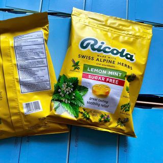 Kẹo ngậm ho thảo dược ricola gói 105 viên MỸ 2027