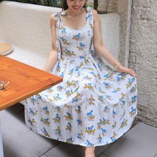 Đầm Xoè Nữ Bae Nhiều Tầng Cột Nơ Vai Họa Tiết Hình Thú Xinh Xắn