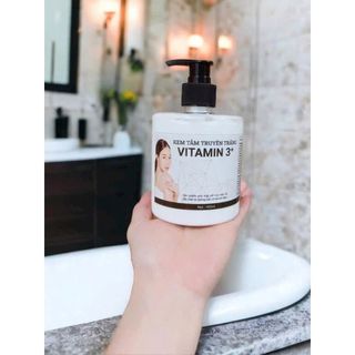 KEM TẮM TRUYỀN TRẮNG VITAMIN 3+ - 400ml