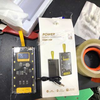 Sạc dự phòng trong suốt 30000mAh mặt vuông PD & QC